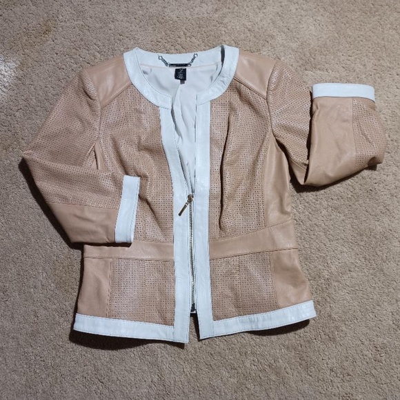 WHITE HOUSE BLACK MARKET 3/4 Sleeve Perforated Leather Jacket - Picture 4 of 11